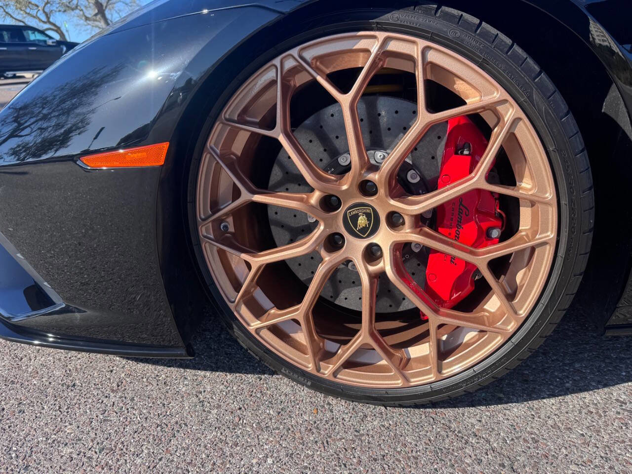 Used 2022 Lamborghini Huracan EVO image 50