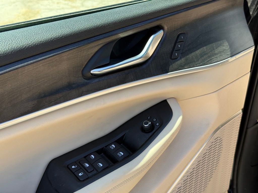 New 2026 Jeep Grand Cherokee Limited AWD/4WD image 9