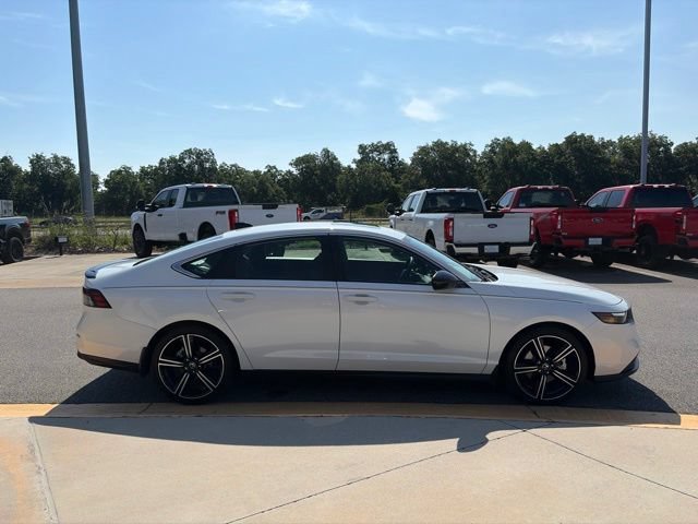 Used 2025 Honda Accord Sport image 6