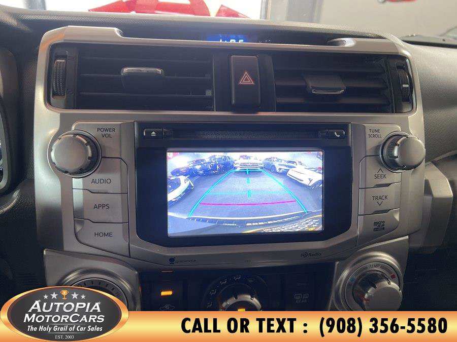 Used 2014 Toyota 4Runner SR5 AWD/4WD image 25