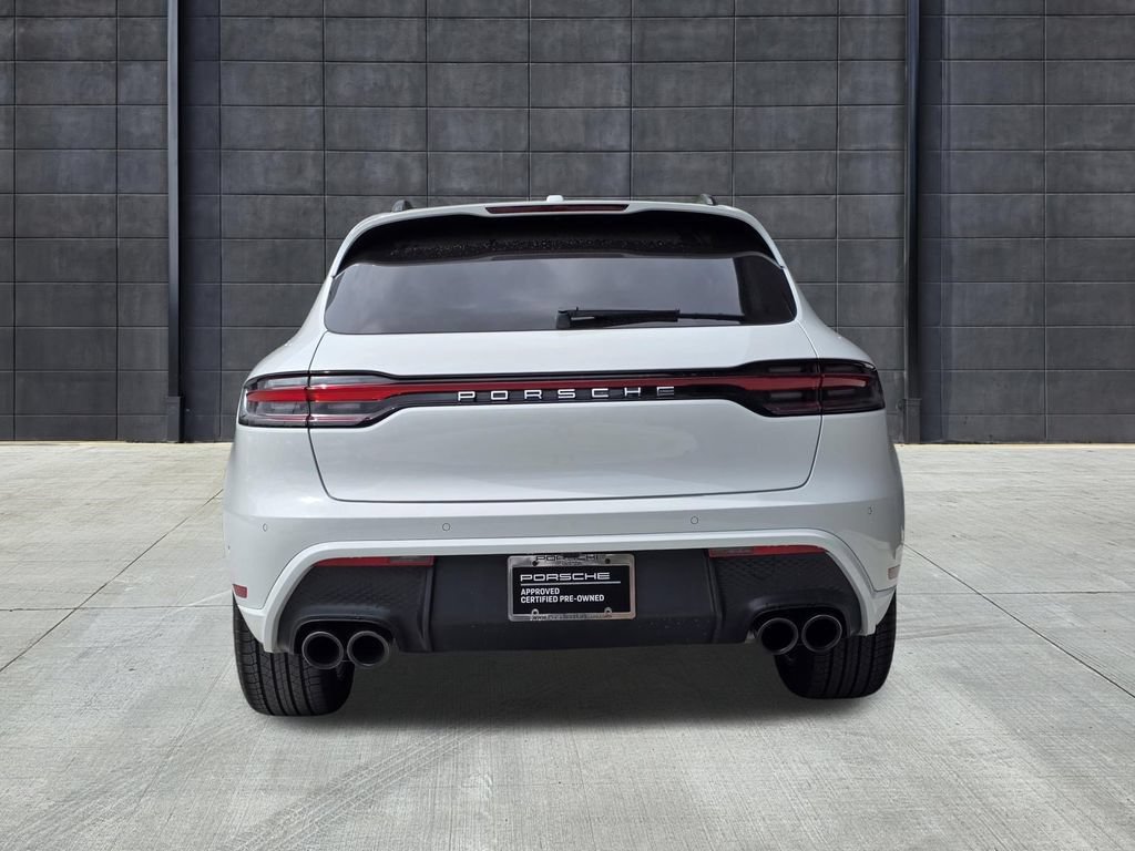 Certified 2025 Porsche Macan AWD/4WD image 10
