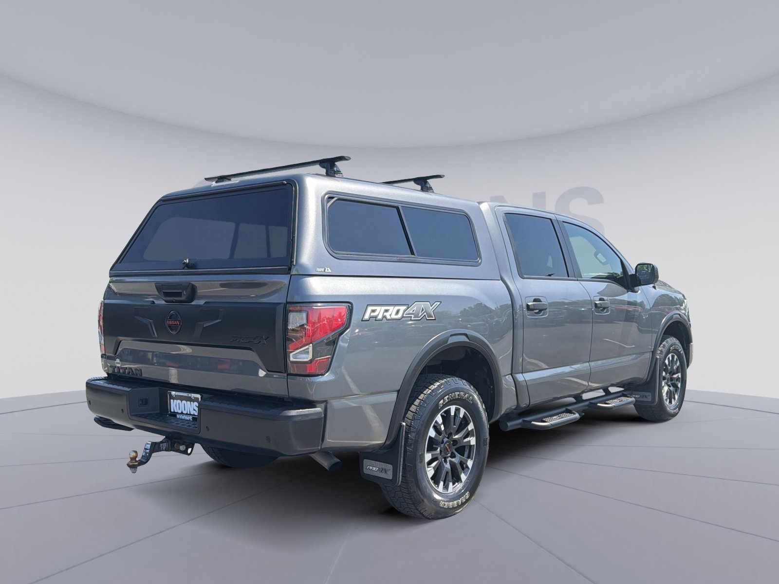 Used 2021 Nissan Titan PRO-4X w/ Pro-4x Utility Package image 16