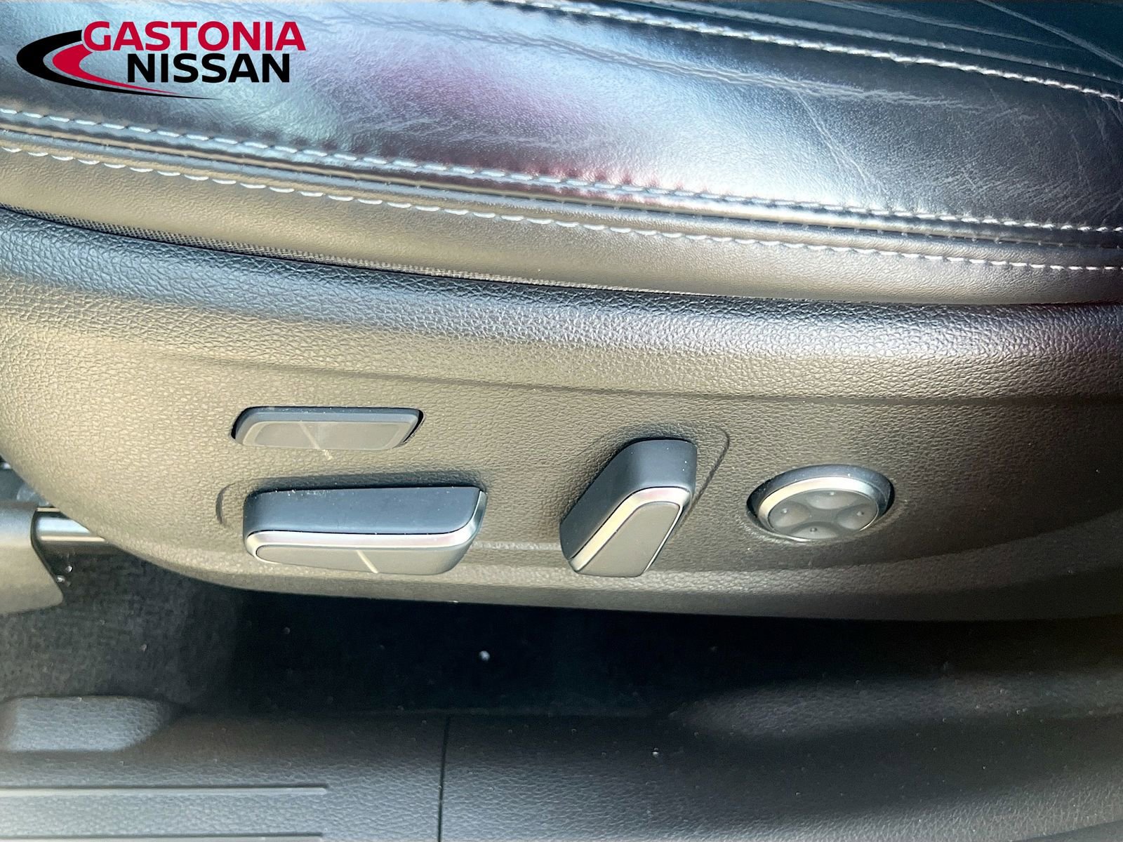 Used 2023 Hyundai Santa Fe Calligraphy image 26