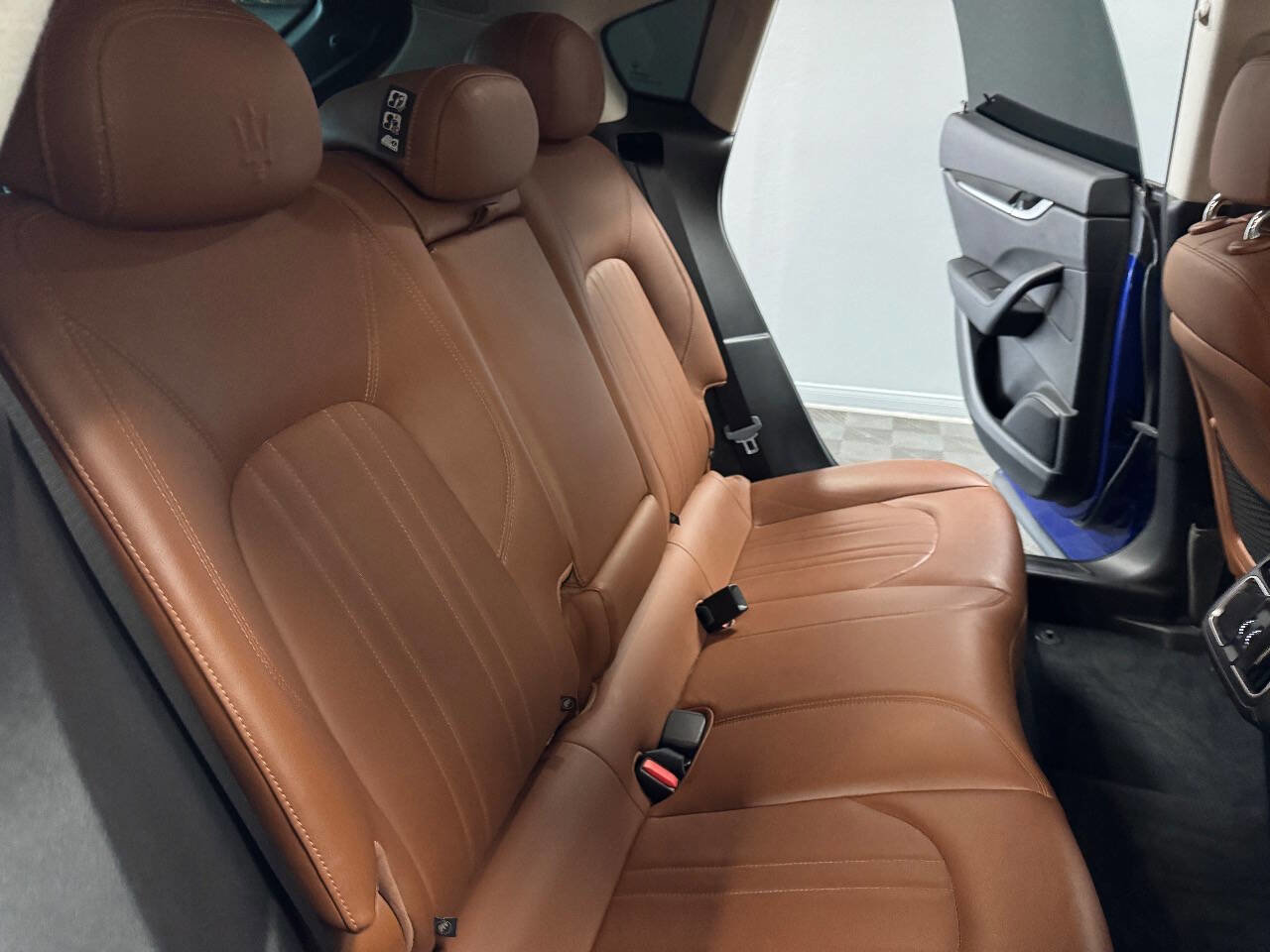 Used 2017 Maserati Levante image 50