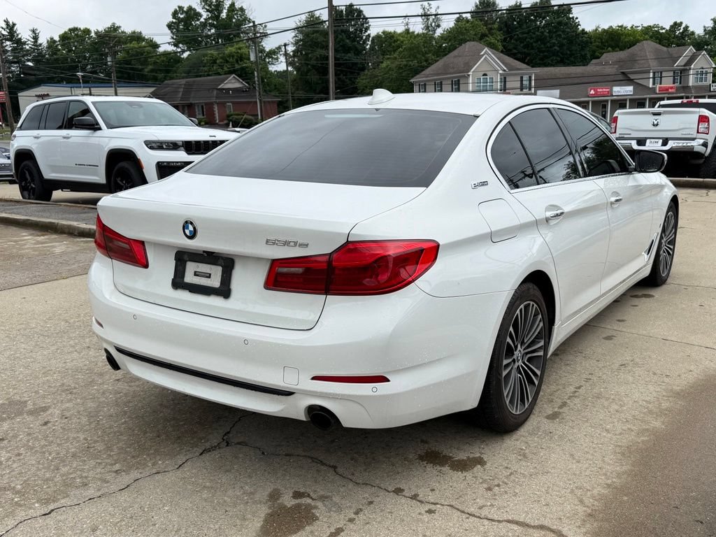 Used 2018 BMW 530e RWD image 6