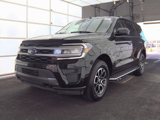 Used 2023 Ford Expedition XLT