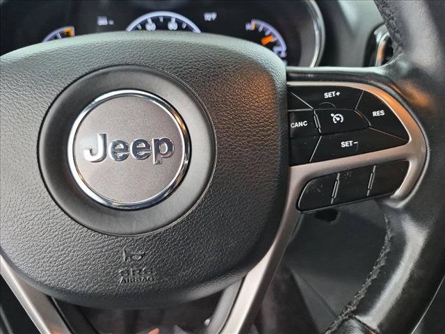 Used 2019 Jeep Grand Cherokee Laredo w/ Laredo X Package RWD image 30