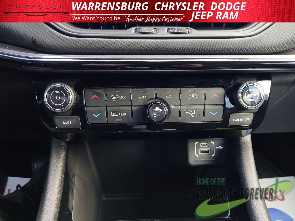 New 2026 Jeep Compass Latitude AWD/4WD image 23