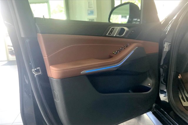 Used 2022 BMW X5 xDrive45e w/ M Sport Package image 22