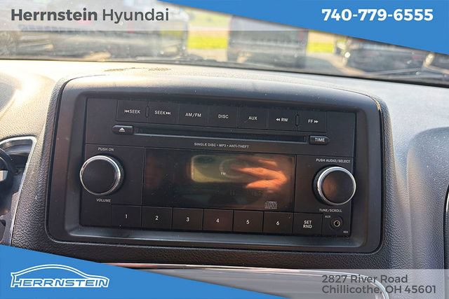 Used 2014 Dodge Grand Caravan American Value Package FWD image 13