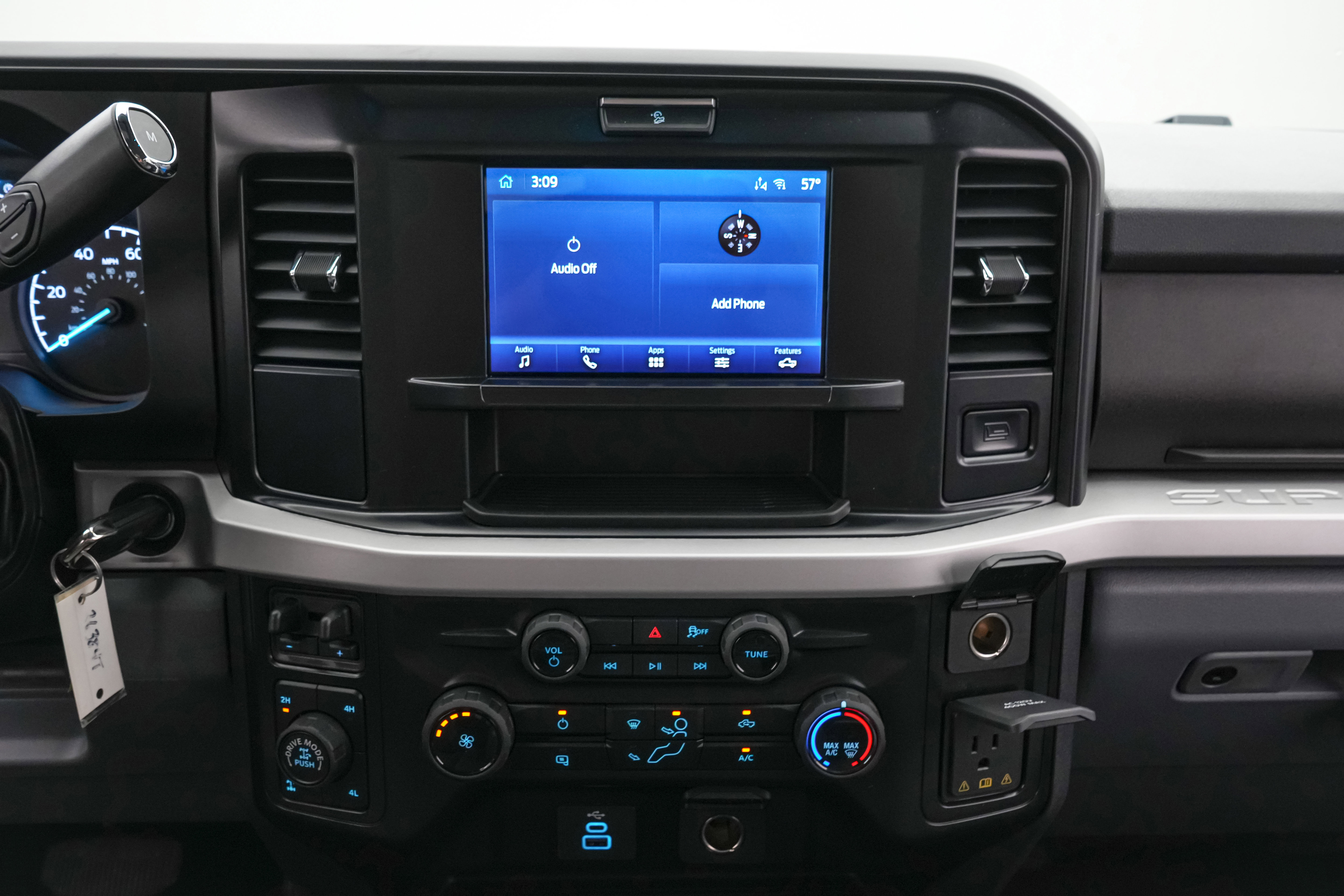 New 2026 Ford F250 XLT w/ Tremor Off-Road Package image 19