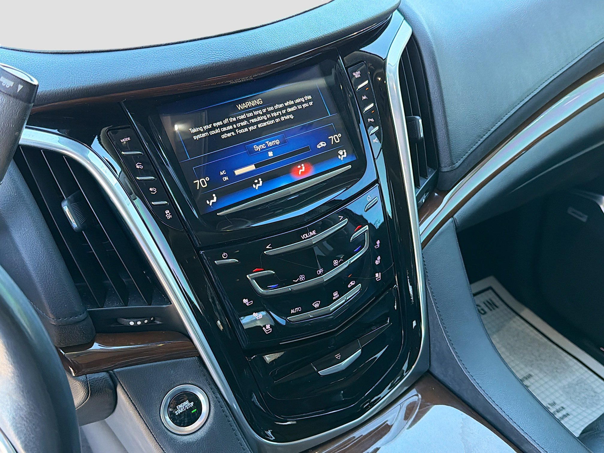 Used 2020 Cadillac Escalade Luxury image 29