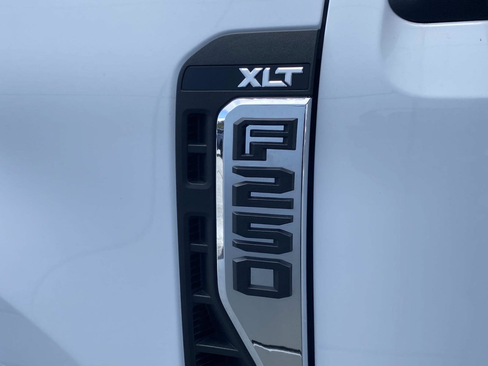 Used 2025 Ford F250 XLT image 11
