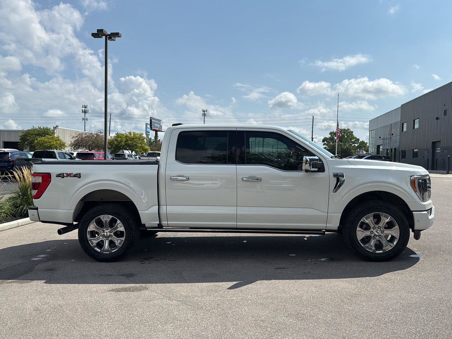 Used 2023 Ford F150 Platinum AWD/4WD image 2