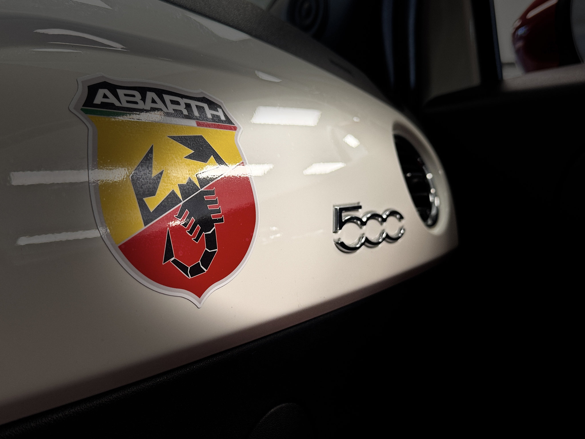 Used 2013 FIAT 500 Abarth w/ Beats Audio Pkg FWD image 19