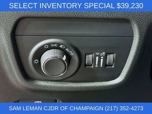 New 2025 Jeep Grand Cherokee L Altitude image 10