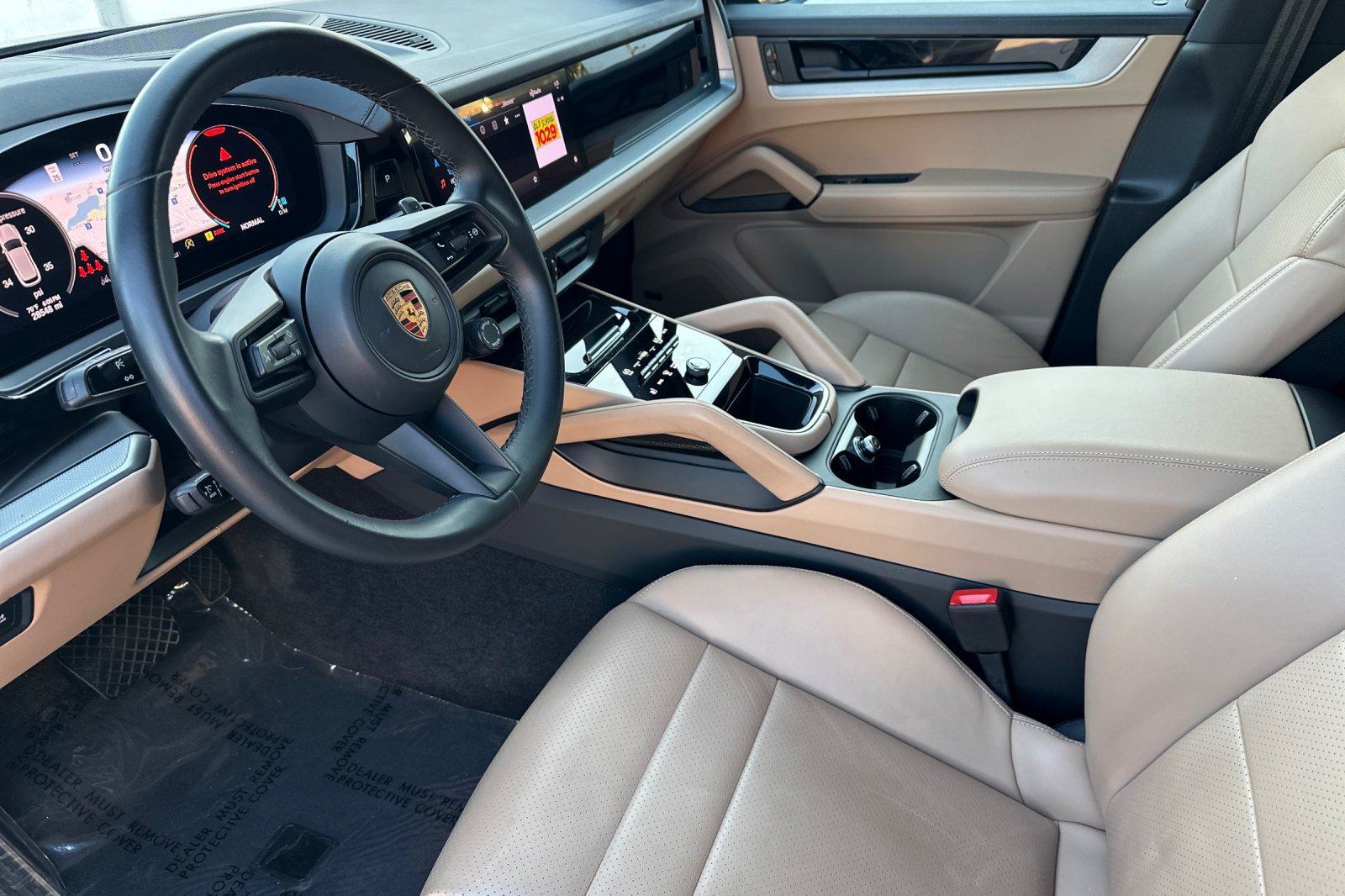 Used 2024 Porsche Cayenne AWD/4WD image 10