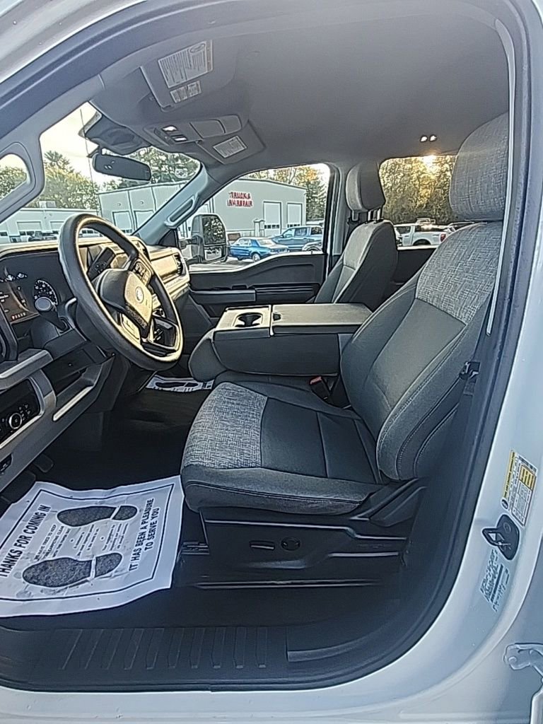 Used 2025 Ford F250 XLT image 13