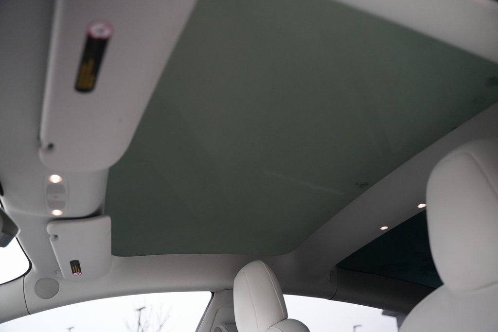 Used 2021 Tesla Model 3 Performance image 35