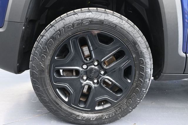 Used 2018 Jeep Renegade Trailhawk w/ Cold Weather Group II AWD/4WD image 25