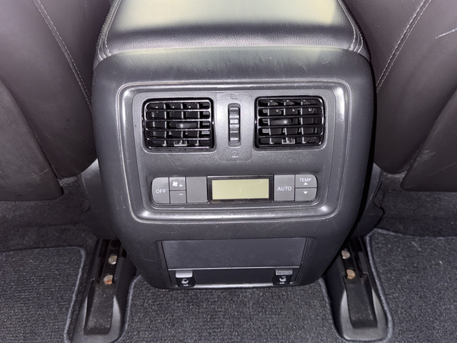 Used 2014 Nissan Pathfinder SL AWD/4WD image 28