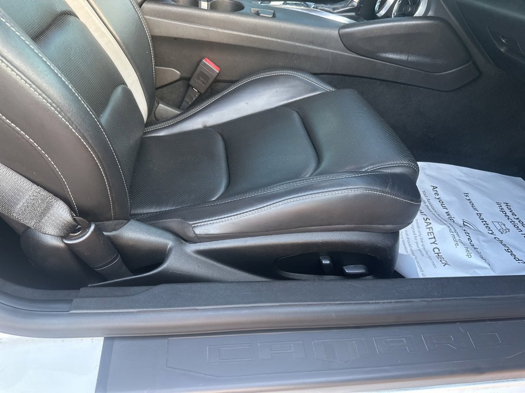 Used 2021 Chevrolet Camaro LT w/ RS Package image 27