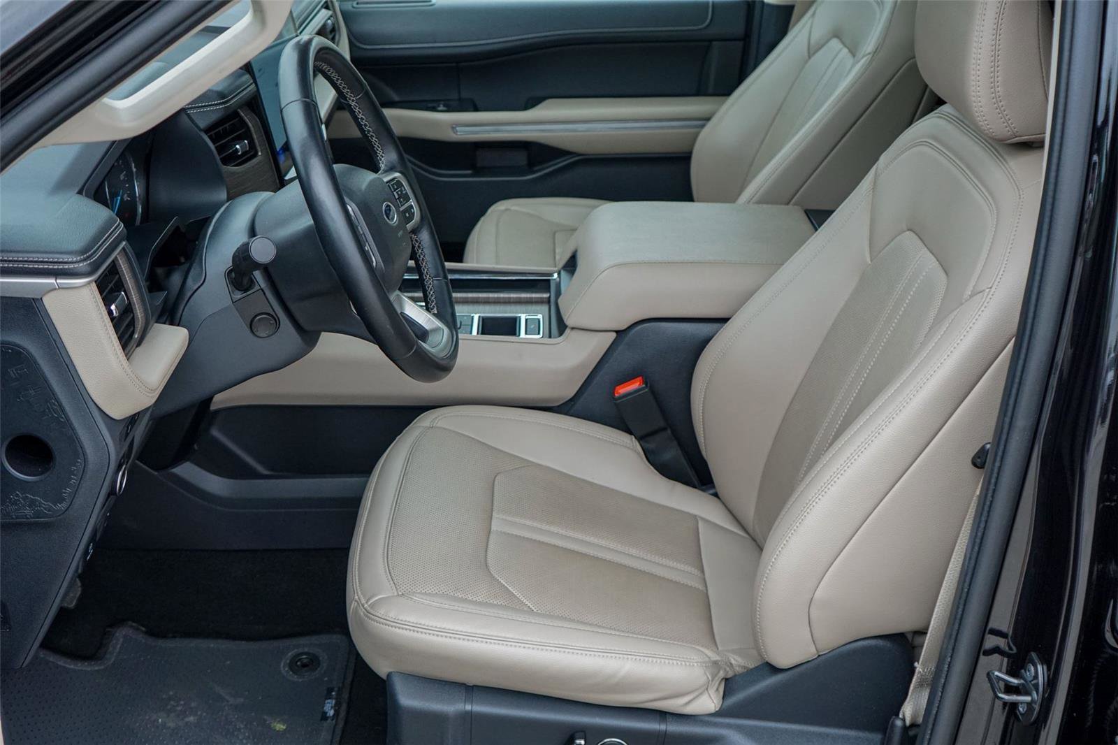 Certified 2024 Ford Expedition Max Limited RWD image 10