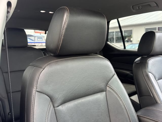 Used 2020 Chevrolet Traverse Premier w/ LPO, Blackout Package AWD/4WD image 29