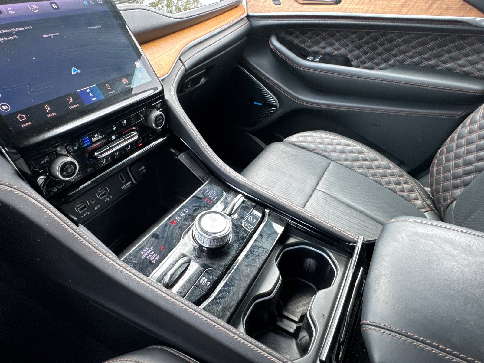 Used 2025 Jeep Grand Cherokee L Summit image 35