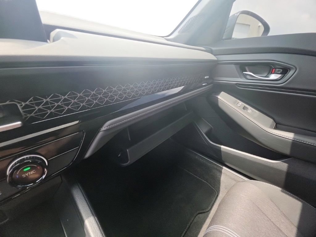 Used 2024 Honda Accord Sport image 23