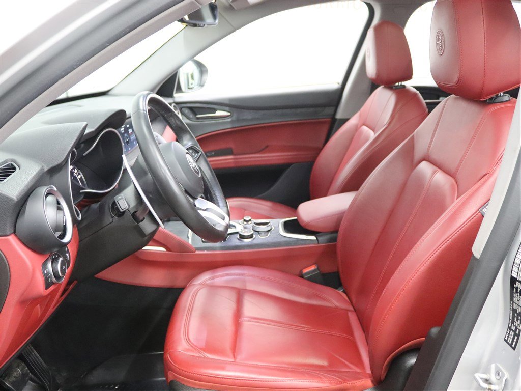 Used 2021 Alfa Romeo Stelvio Sprint w/ Nero Edizione image 10