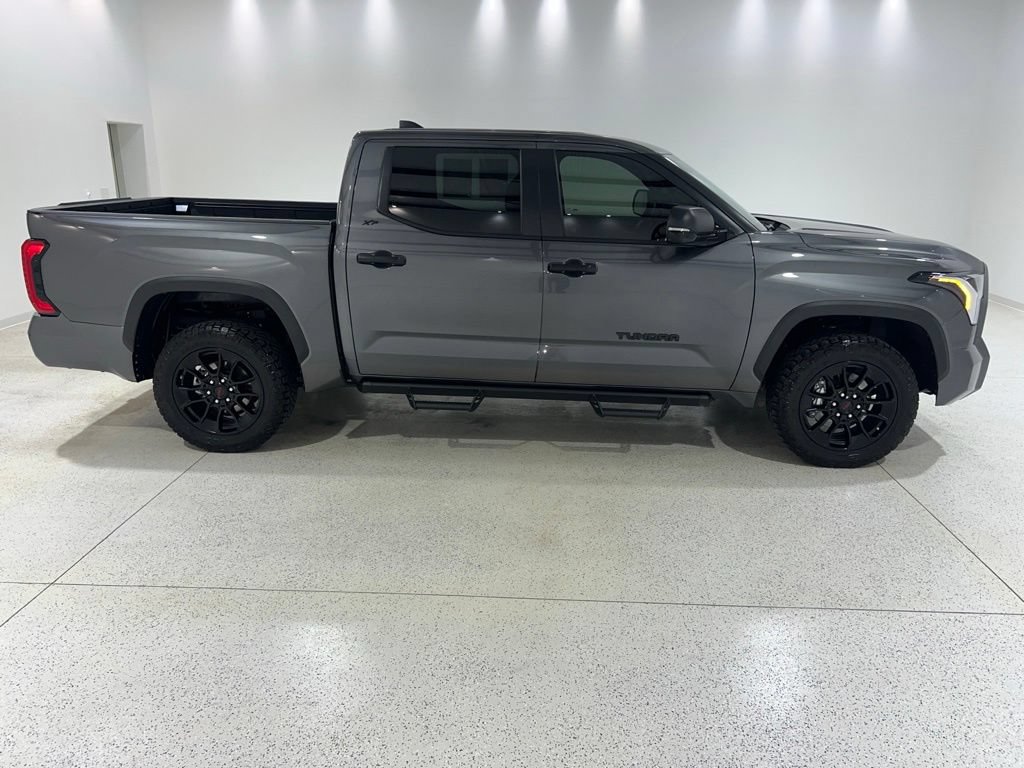 Used 2025 Toyota Tundra SR5 w/ SR5 Convenience Package AWD/4WD image 6