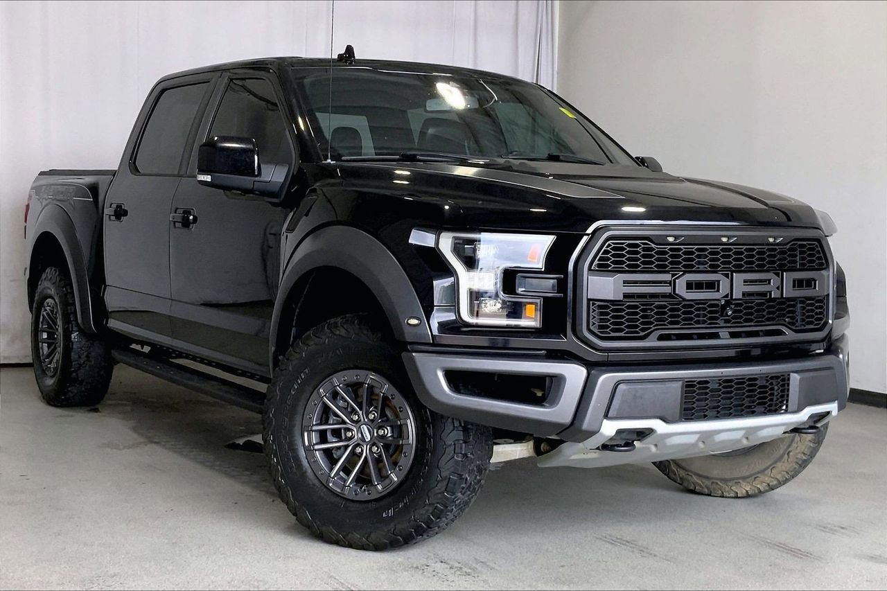Used 2019 Ford F150 Raptor w/ Equipment Group 802A Luxury AWD/4WD image 34