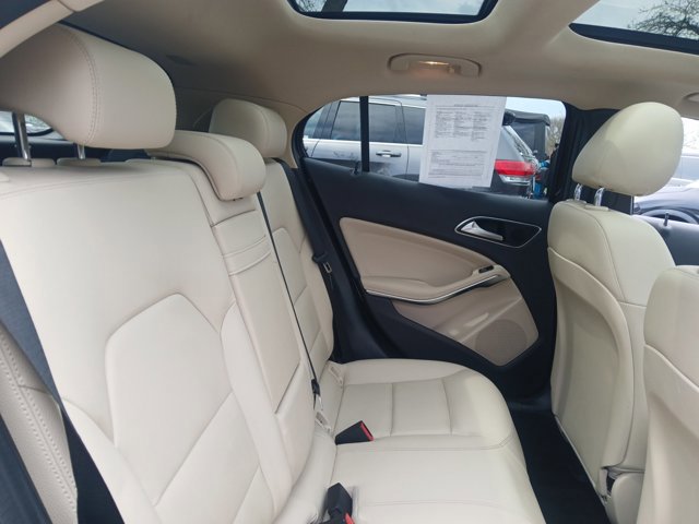 Used 2015 Mercedes-Benz GLA 250 4MATIC image 25