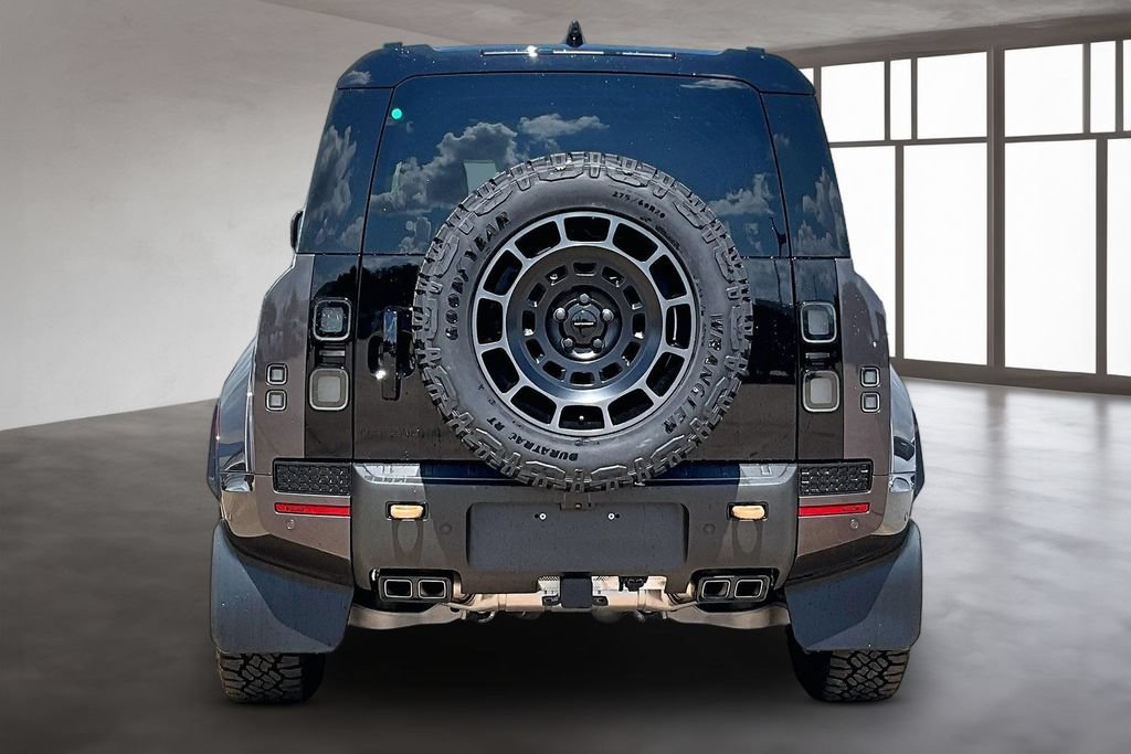 New 2026 Land Rover Defender 110 OCTA AWD/4WD image 4