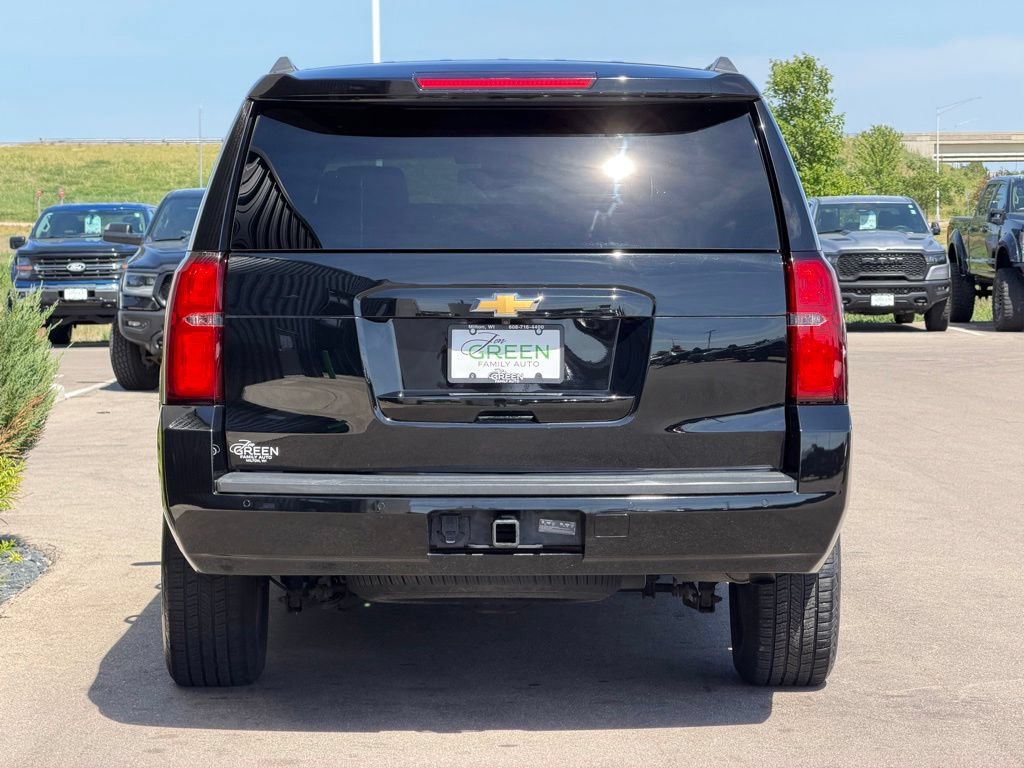 Used 2018 Chevrolet Suburban LT AWD/4WD image 8