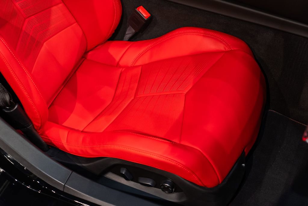 Used 2020 Chevrolet Corvette Stingray Premium Cpe w/ 3LT Preferred Equipment Group image 34