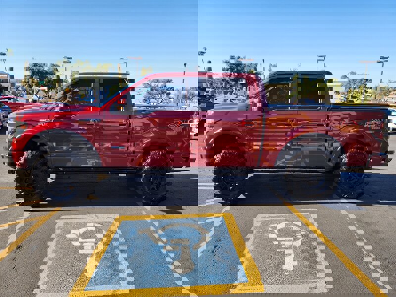 Used 2014 Ford F150 FX4 w/ Equipment Group 402A Luxury AWD/4WD image 6