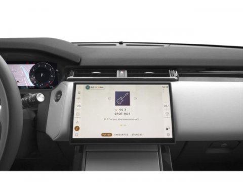 Used 2025 Land Rover Range Rover Velar Dynamic SE image 10
