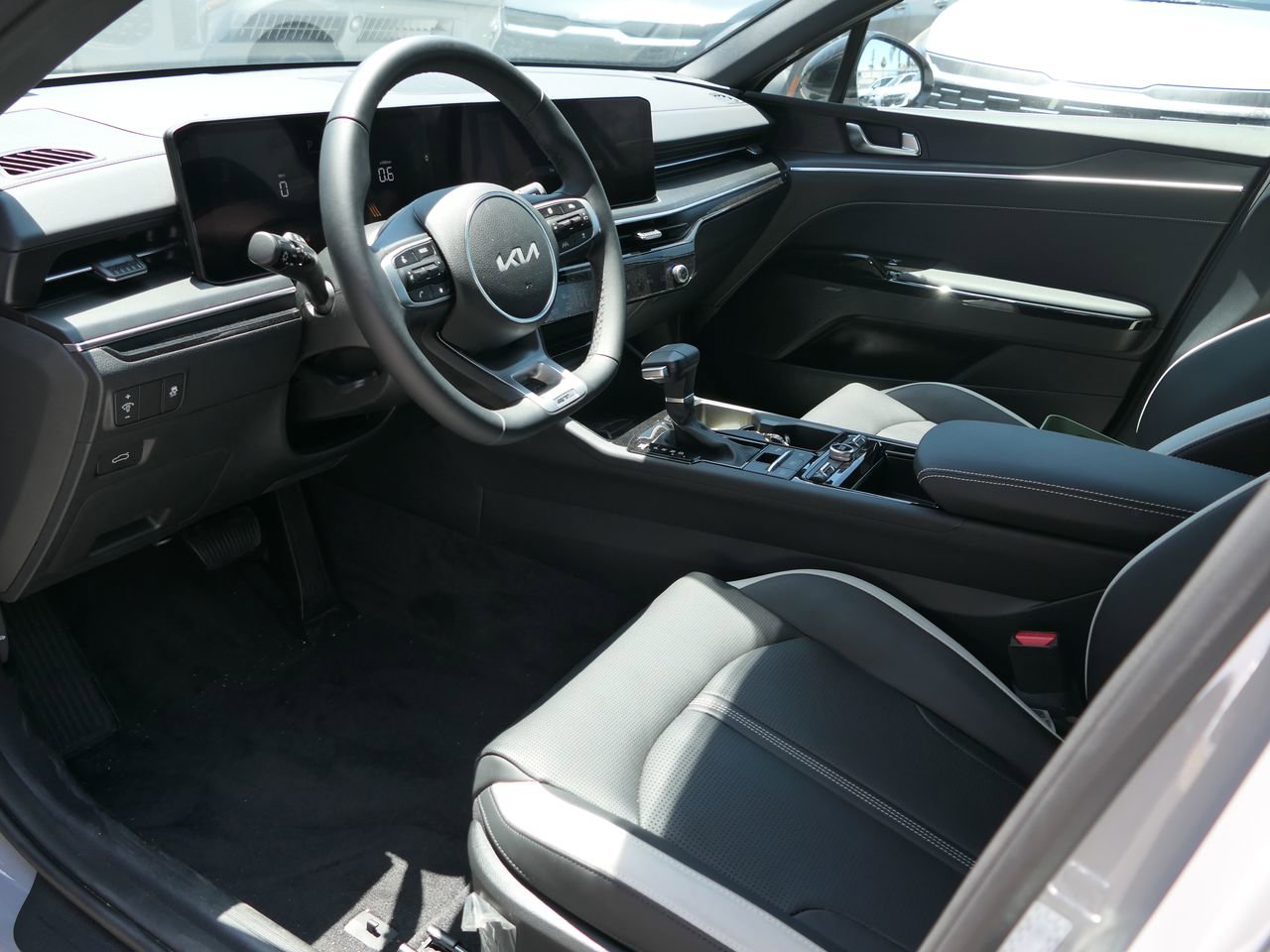Certified 2025 Kia K5 GT-Line w/ GT-Line Premium Package FWD image 12