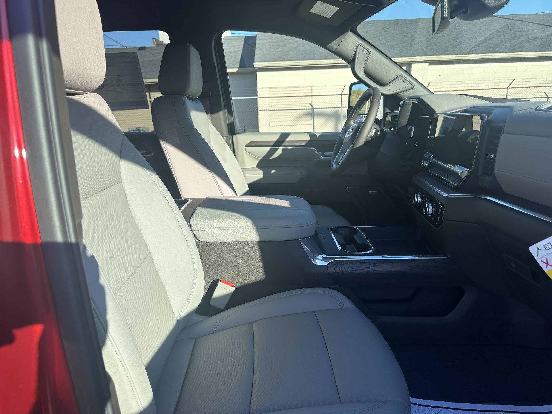 New 2026 GMC Sierra 3500 SLT w/ SLT Convenience Package image 22