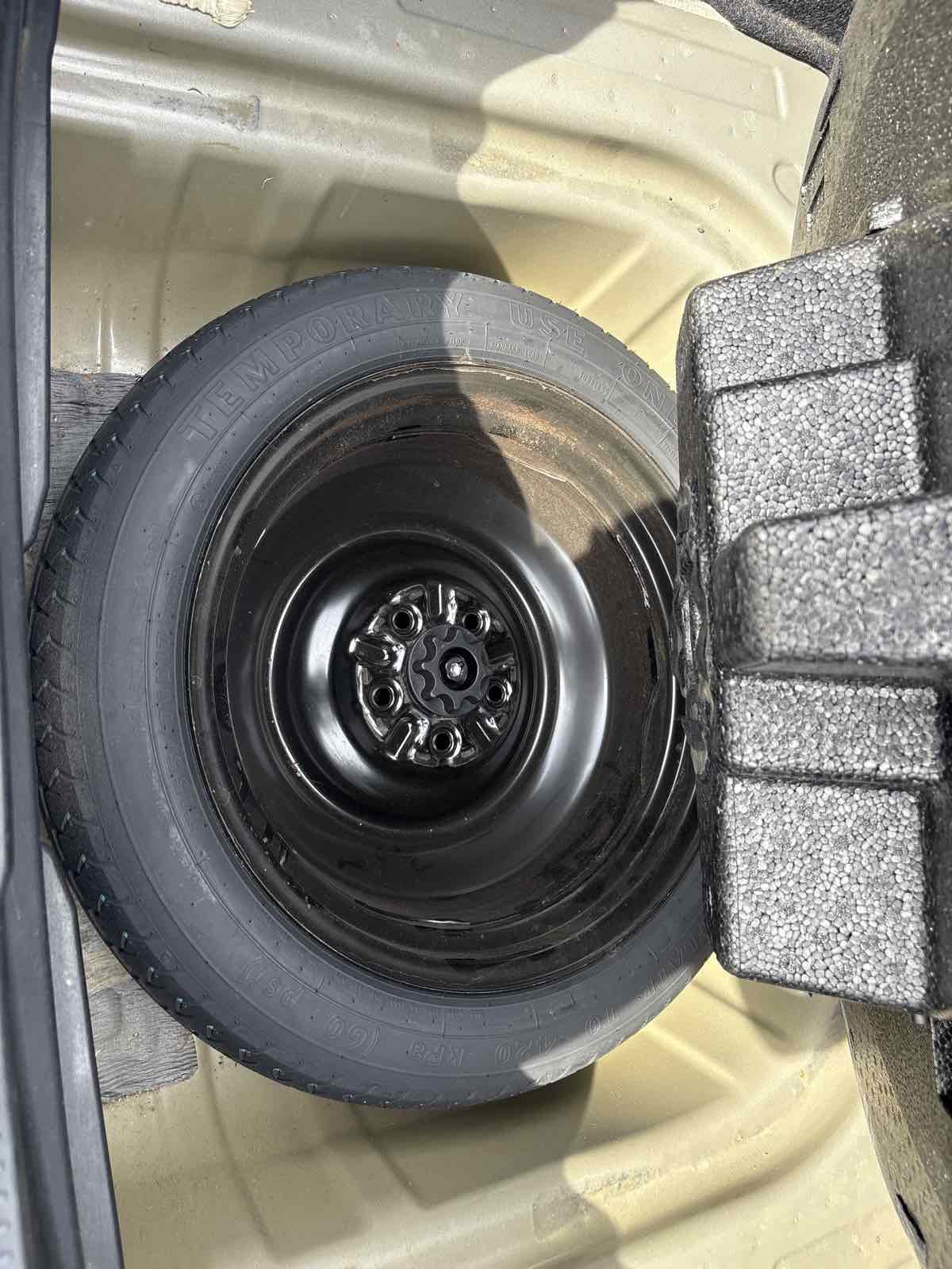 Used 2012 Toyota Camry SE image 13