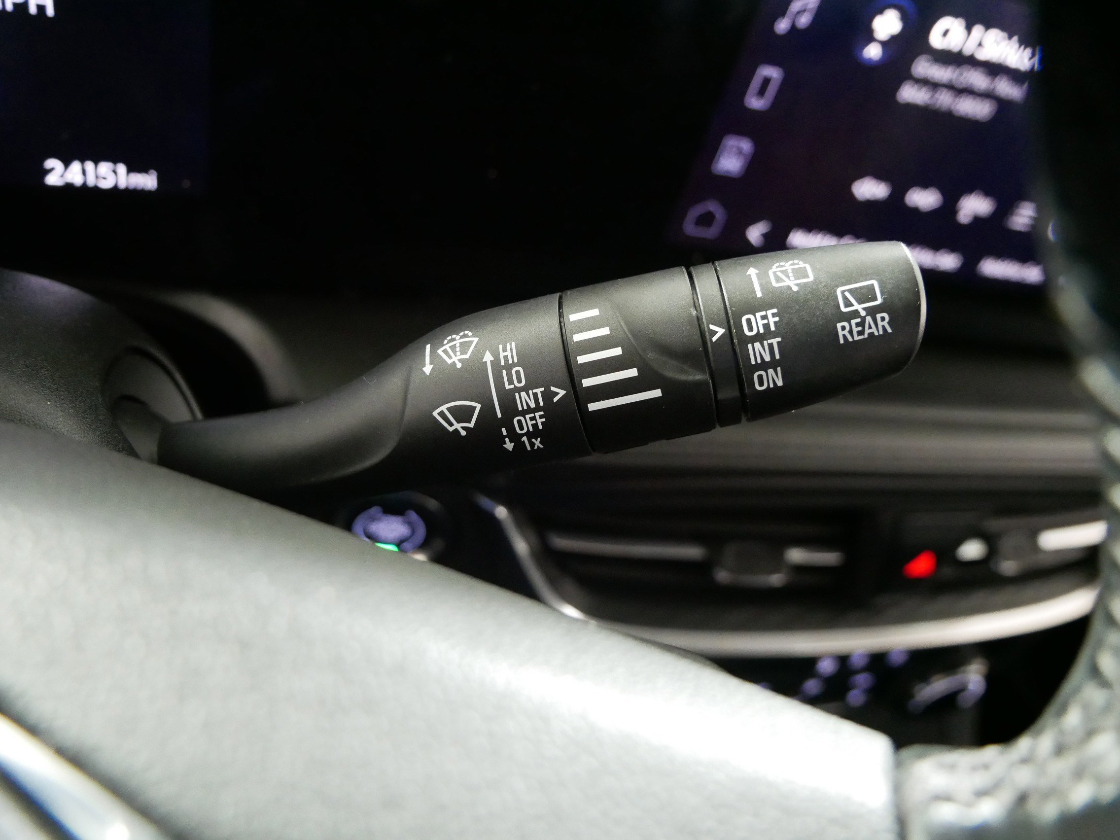 Used 2024 Buick Encore GX Sport Touring w/ Comfort Package image 32