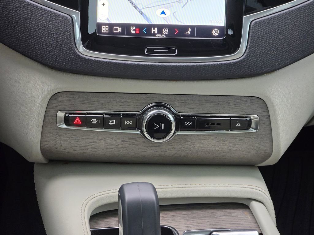 Used 2023 Volvo XC90 B6 Plus w/ Protection Package Premier image 37