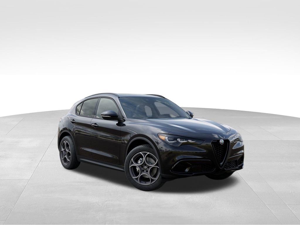 New 2025 Alfa Romeo Stelvio Sprint w/ Convenience Package AWD/4WD image 5