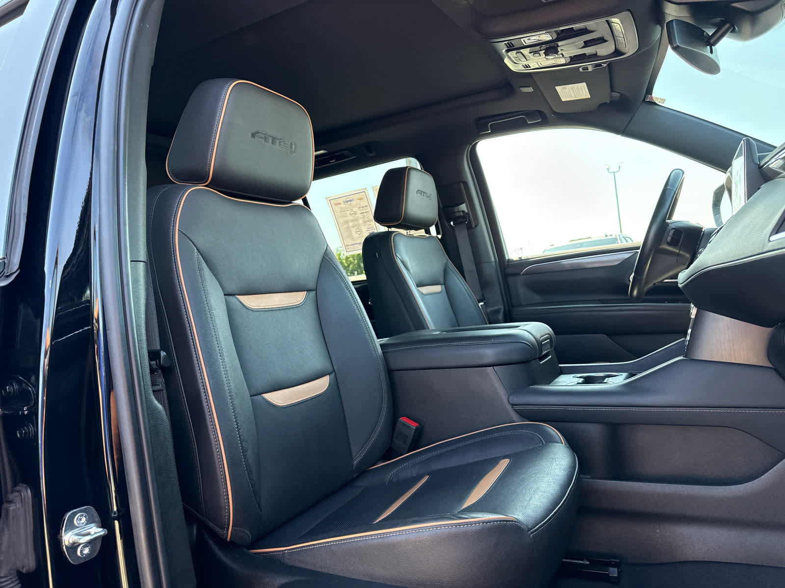 Certified 2023 GMC Yukon AT4 w/ Max Trailering Package AWD/4WD image 26