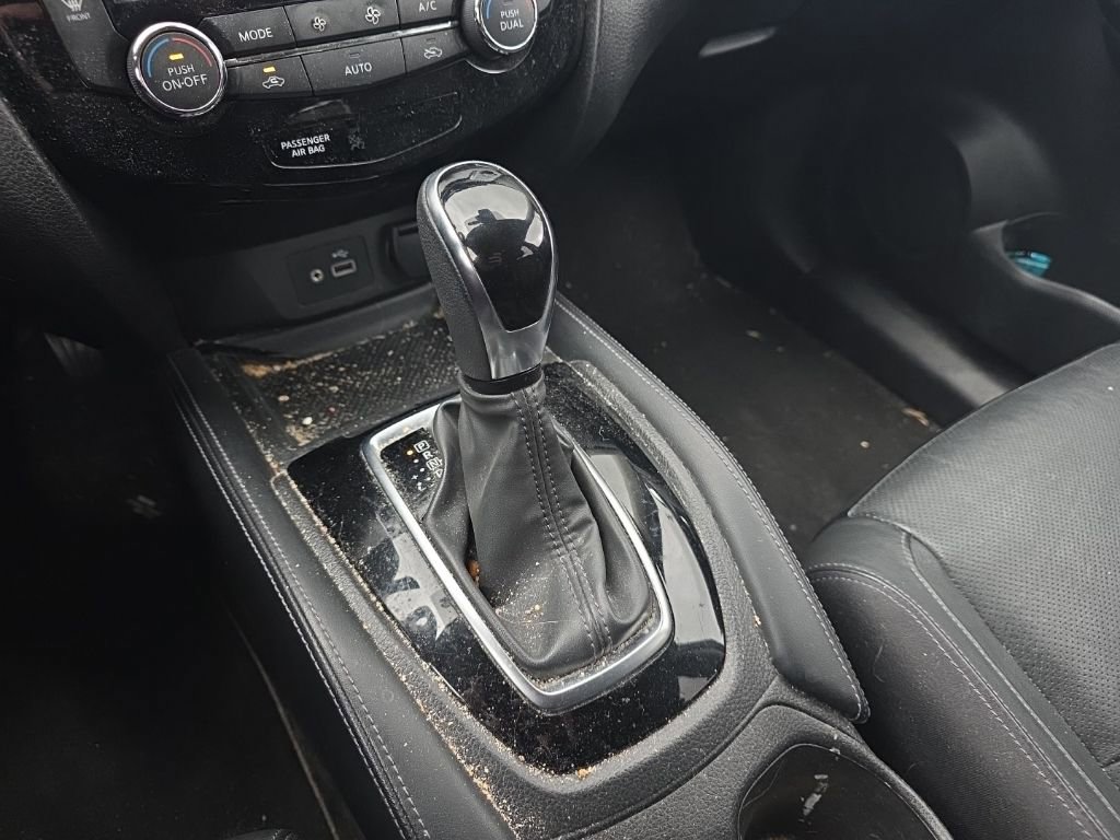 Used 2018 Nissan Rogue SL image 24