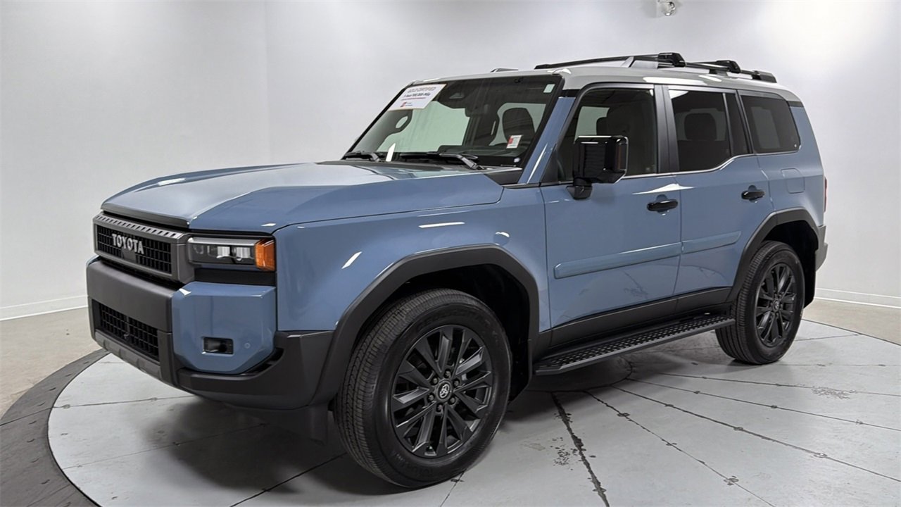 Used 2025 Toyota Land Cruiser image 1