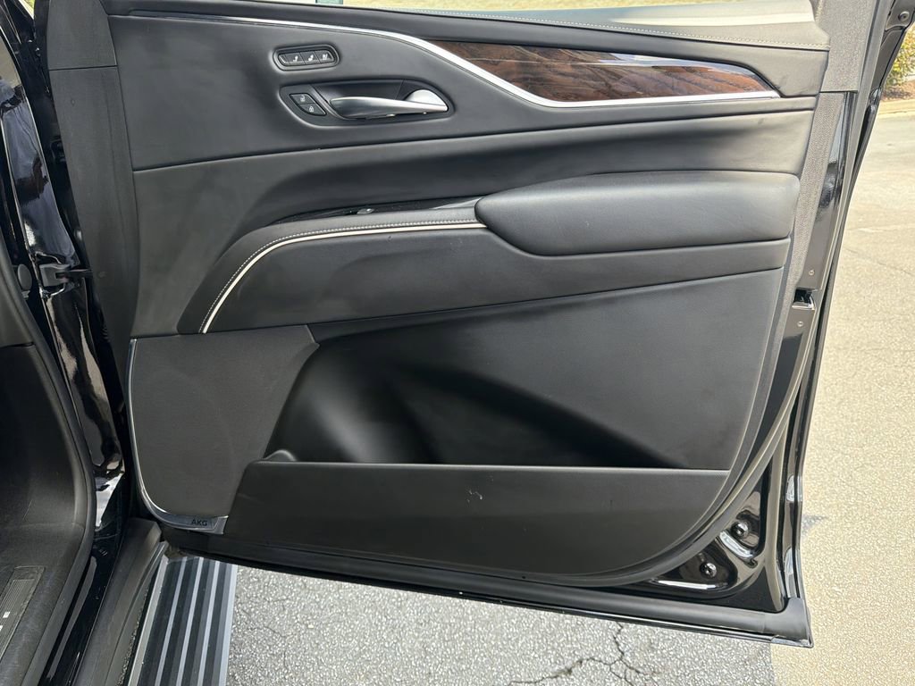 Certified 2022 Cadillac Escalade Sport Platinum w/ LPO, ONYX Package image 13