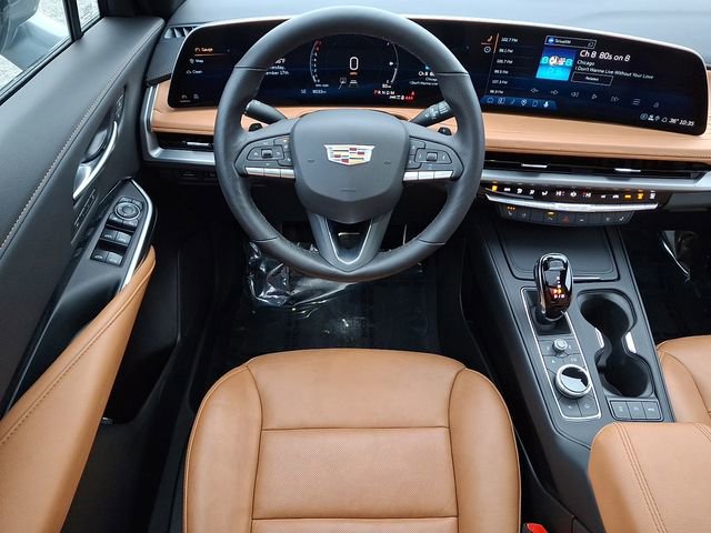 Used 2025 Cadillac XT4 Sport image 11